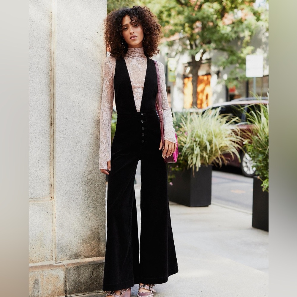 We the free Free People Old School Love black corduroy jumpsuit sz 27
